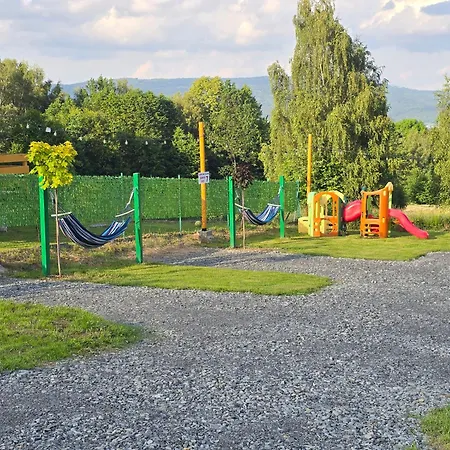 Slow Camp Pod Bieniatka - Namioty&camper Park Kemping Szczyrk