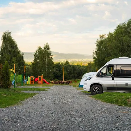 Slow Camp Pod Bieniatka - Namioty&camper Park Kemping *