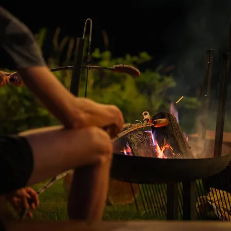 Slow Camp Pod Bieniatka - Namioty&camper Park